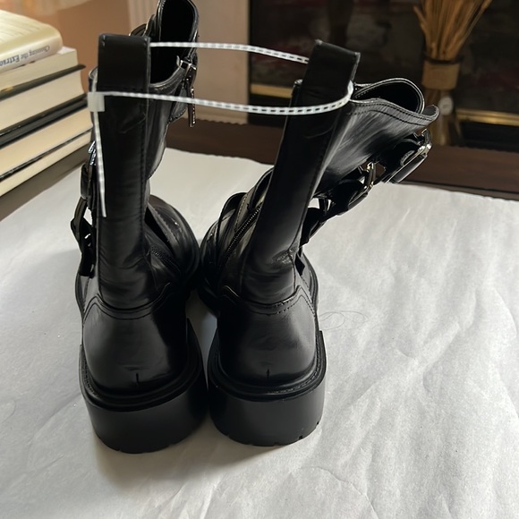 Vince Camuto Frishea Bootie.
